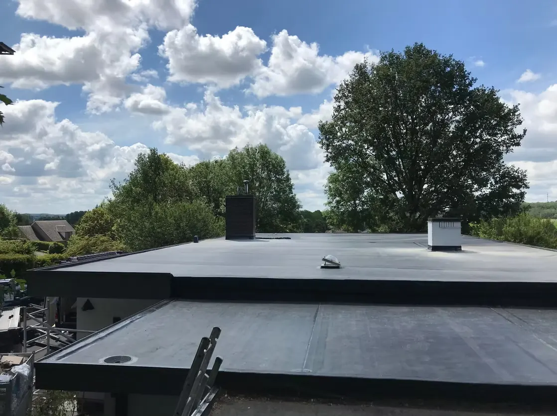 Flat roof renovation