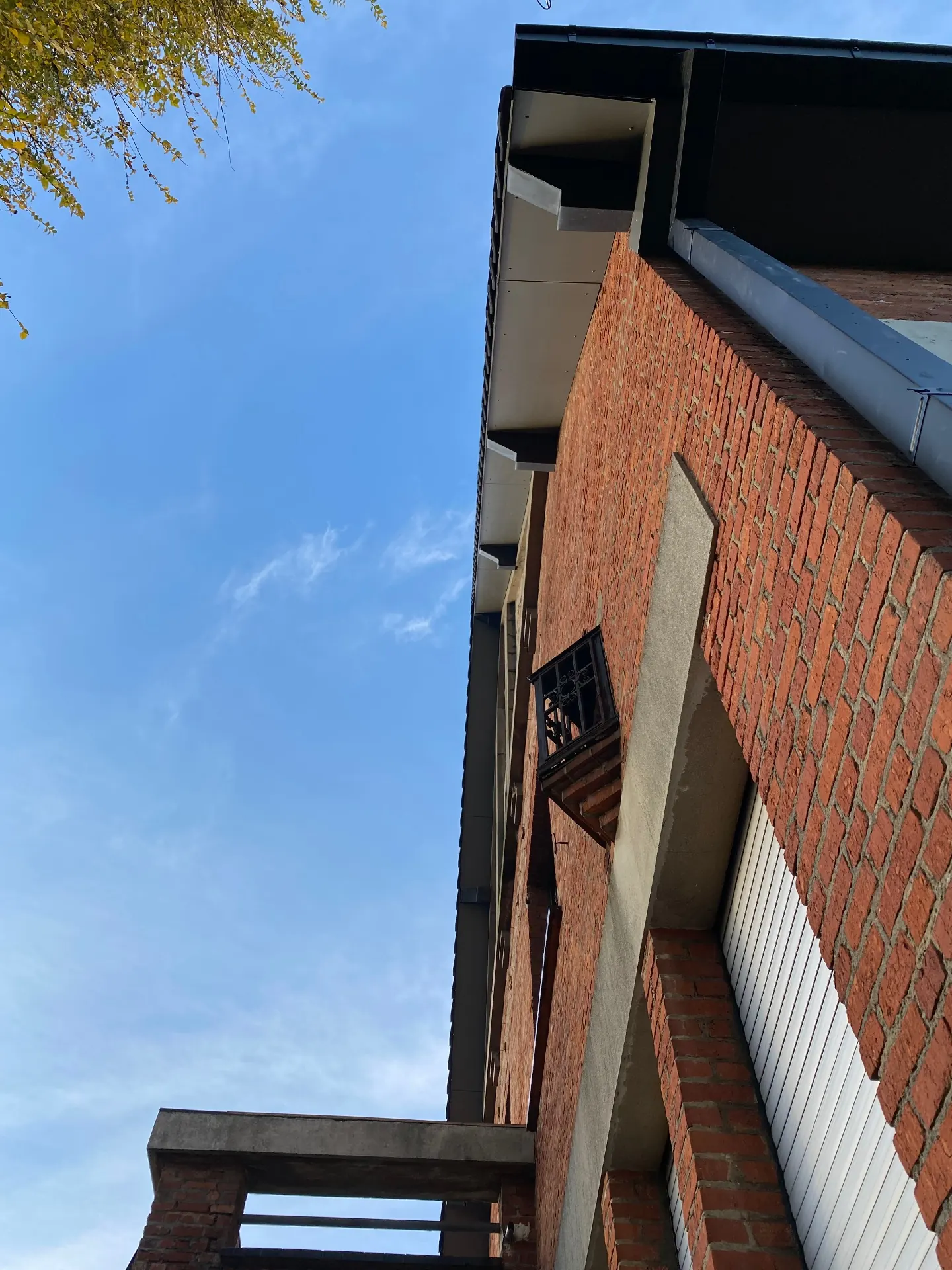 Detail van Volledige dakrenovatie van karaktervol herenhuis