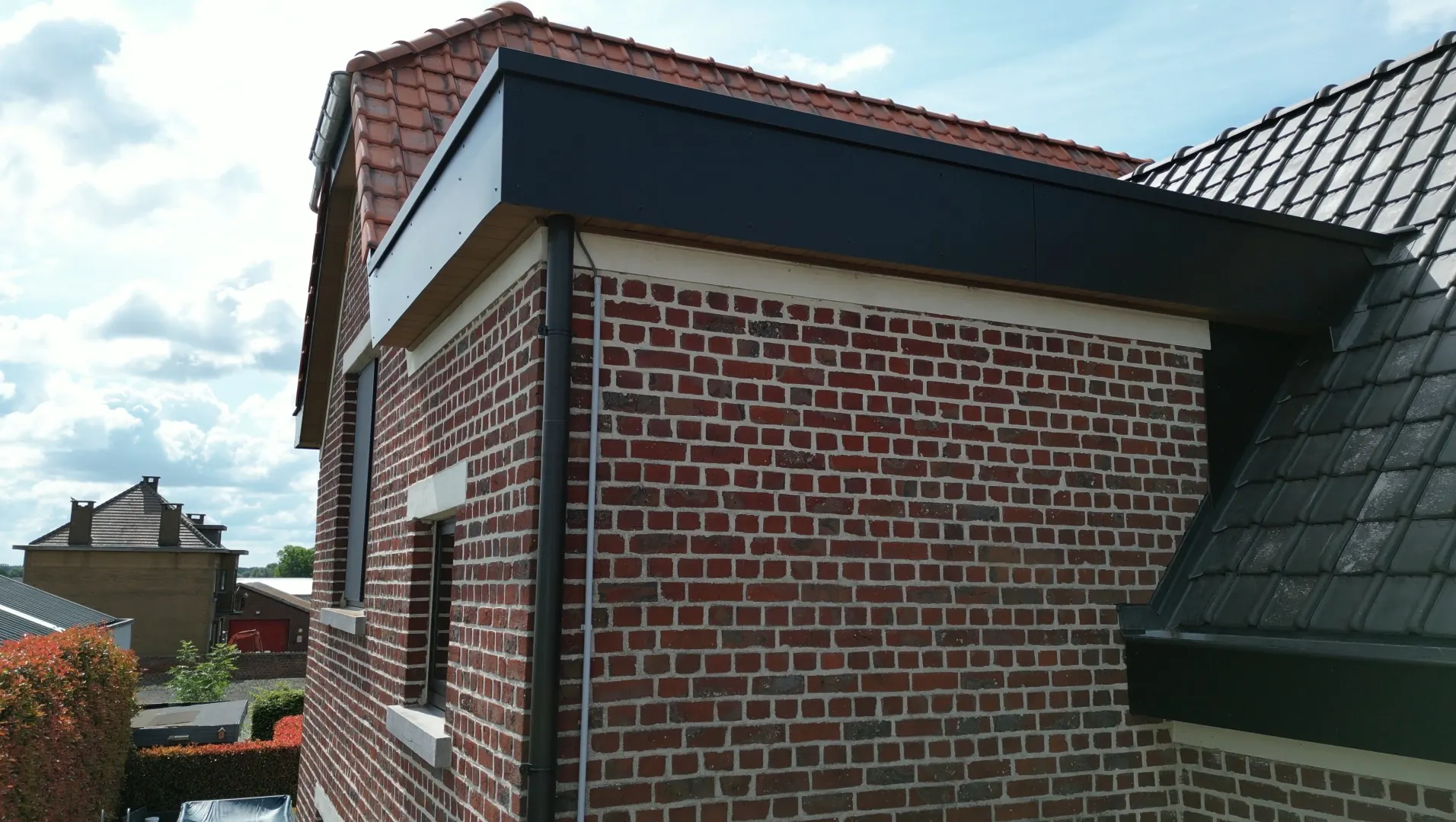 Detail van Architecturale harmonie in twee dakkleuren