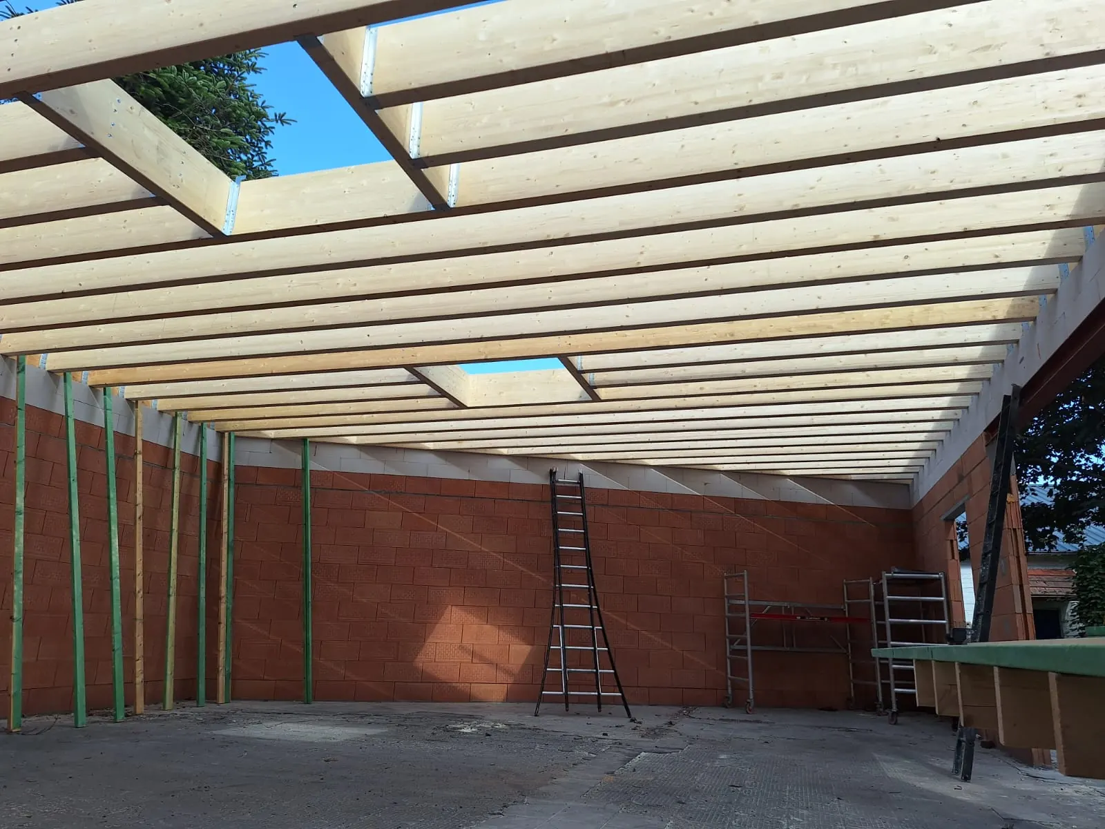 Complex flat roof structure & EPDM finish