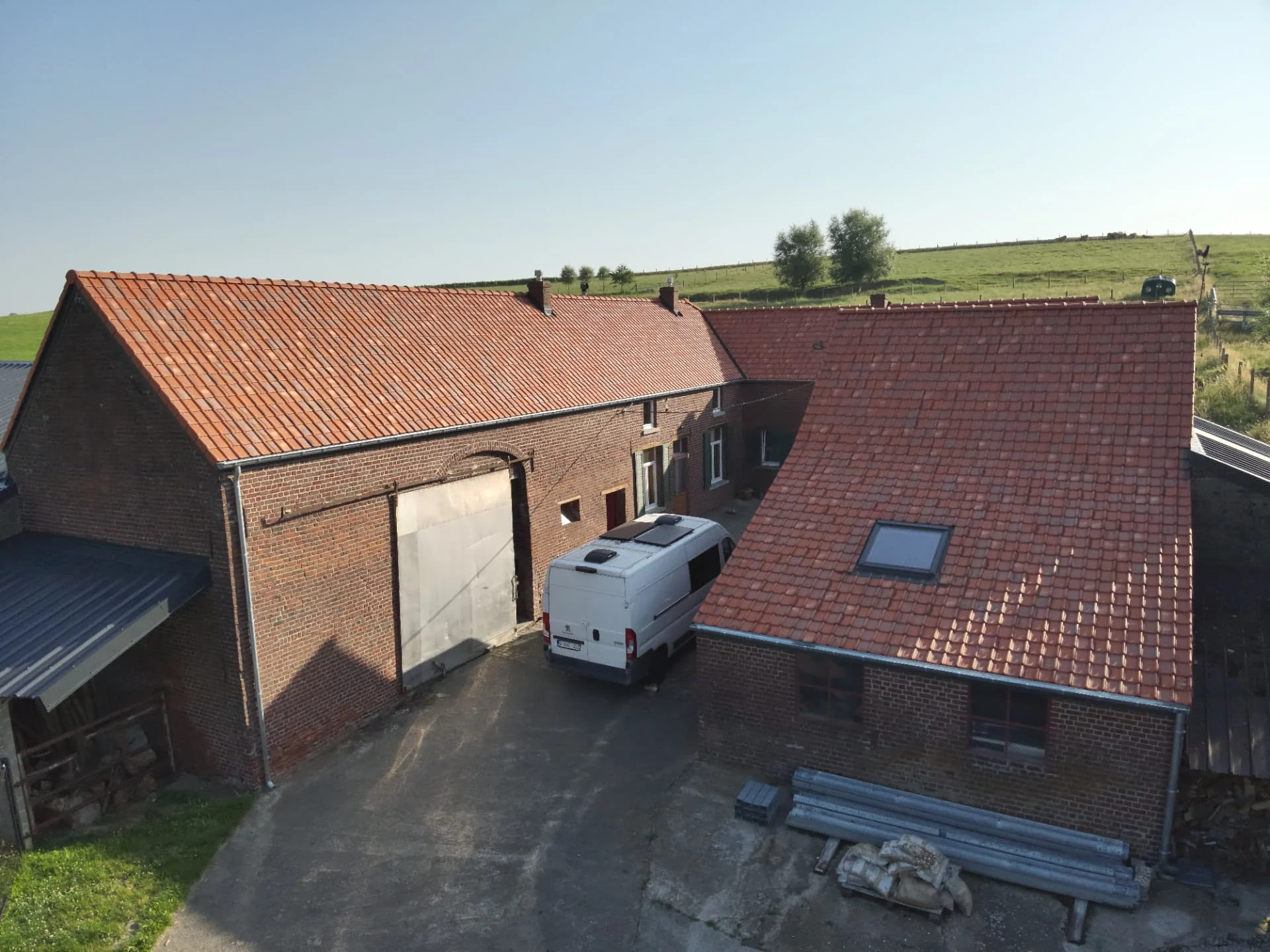 Werfbeeld van Totale dakrenovatie in Pajottegem
